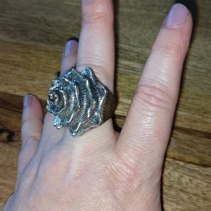 Large fun shell ring